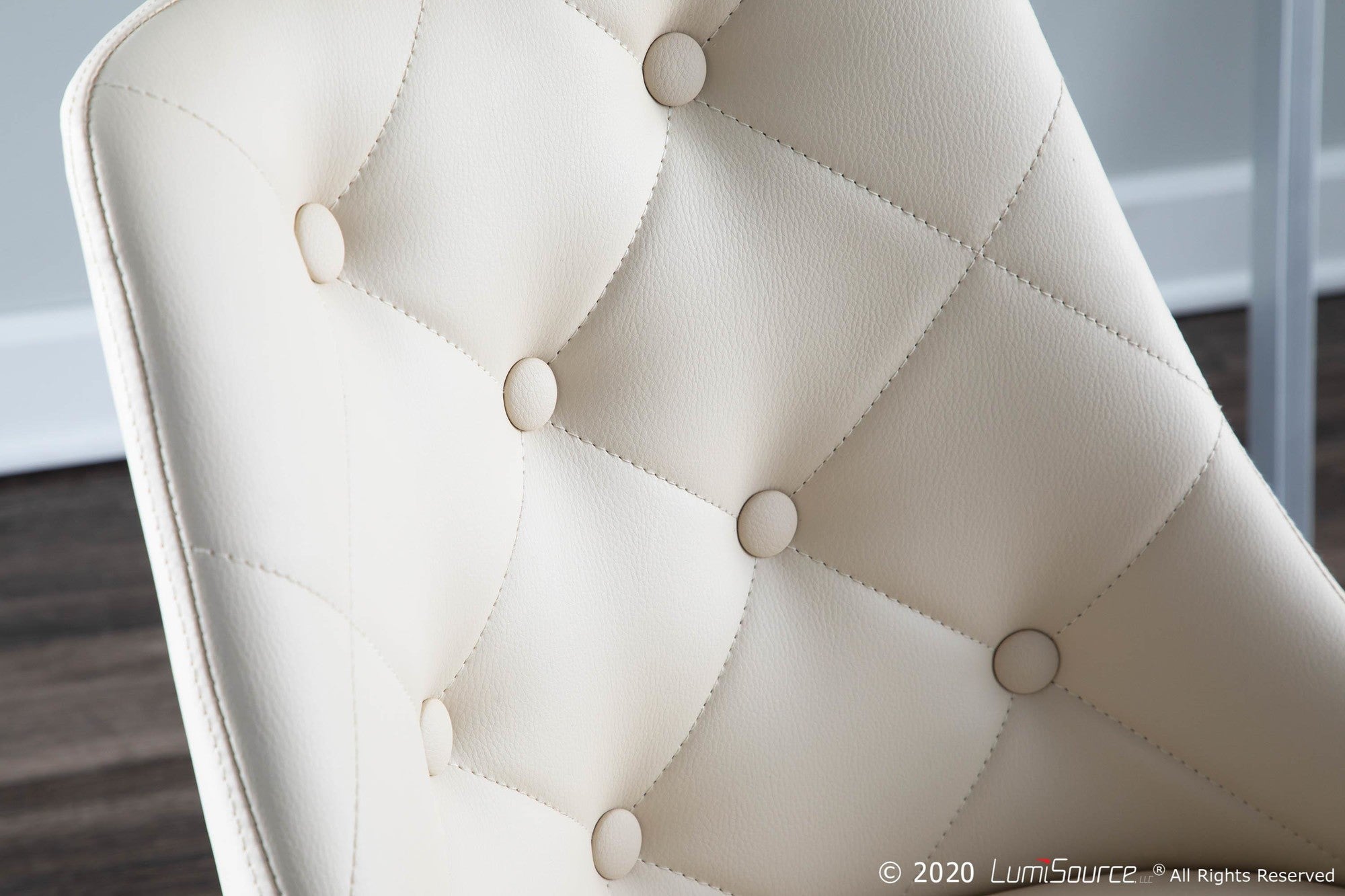 Giovanni Chair - Walnut Wood, Ivory Cream PU